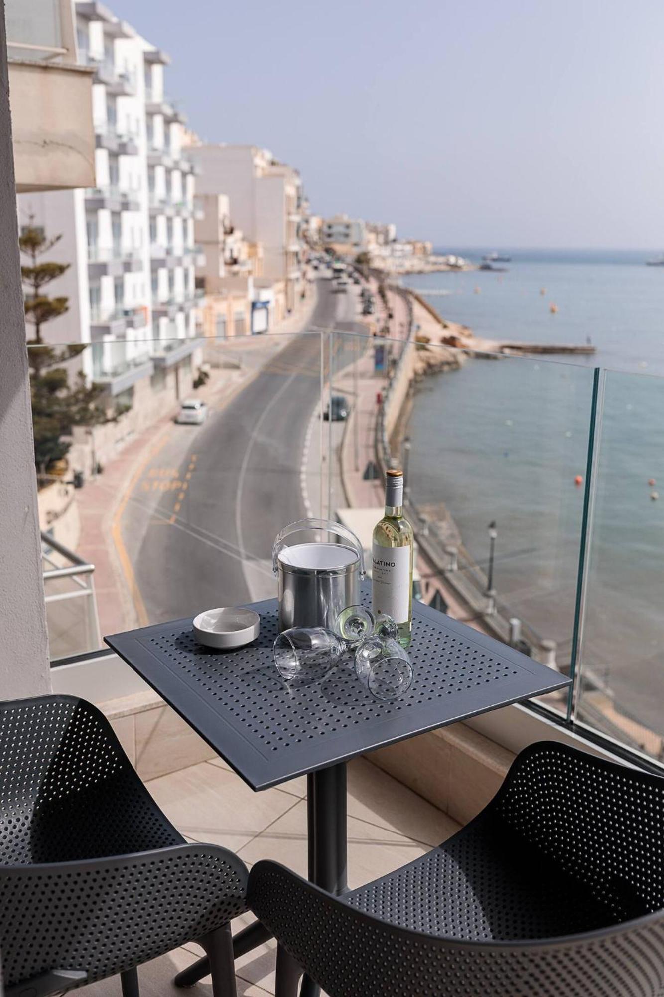 Apartament Dearborn Seafront San Pawl il-Baħar Zewnętrze zdjęcie